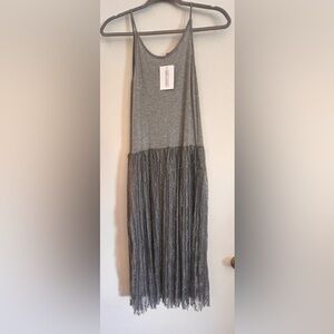 Tee shirt tank & lace dress
